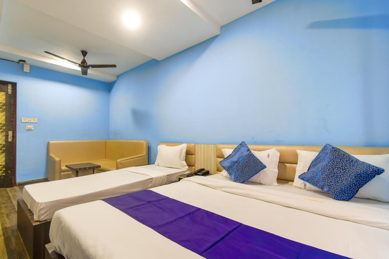 Hotel Blue Abedin Калькутта Экстерьер фото